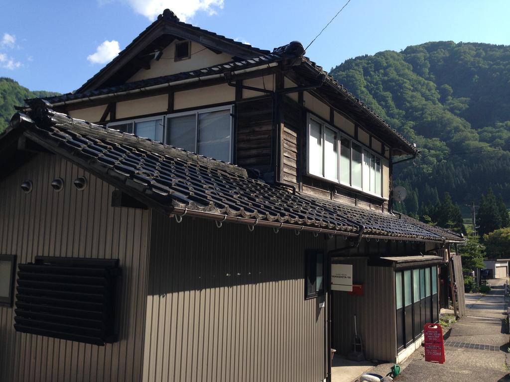 Guest House Yamashita-Ya 南砺市 エクステリア 写真